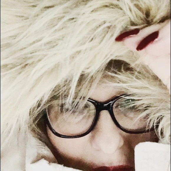 Meet Your 🌟POSH AMBASSADOR, LINDA🌟 - Picture 4 of 6